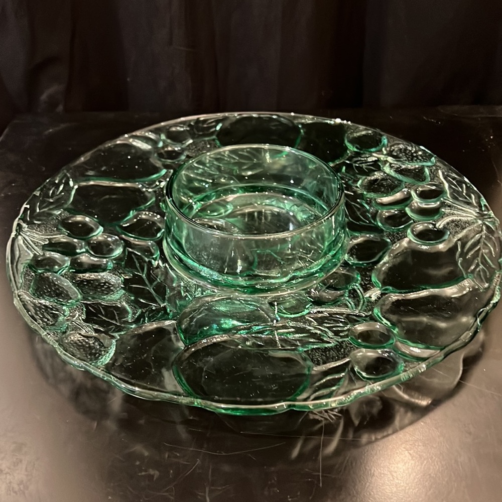 Indiana Glass Madeira Green Glass 13” Chip & Dip Serving Raised Fruit Pattern - Picture 3 of 4